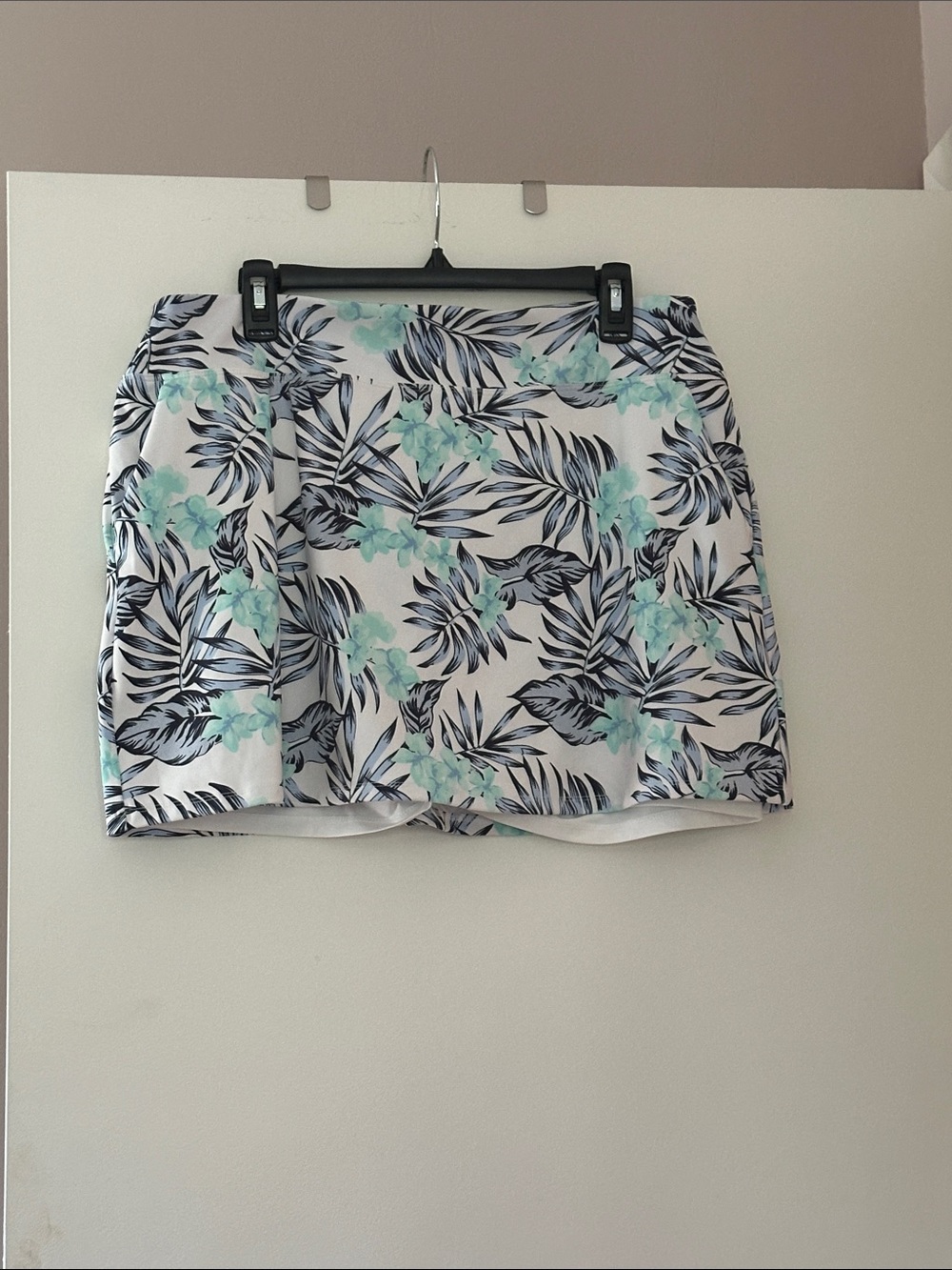 99. Tommy Bahama Floral Skort